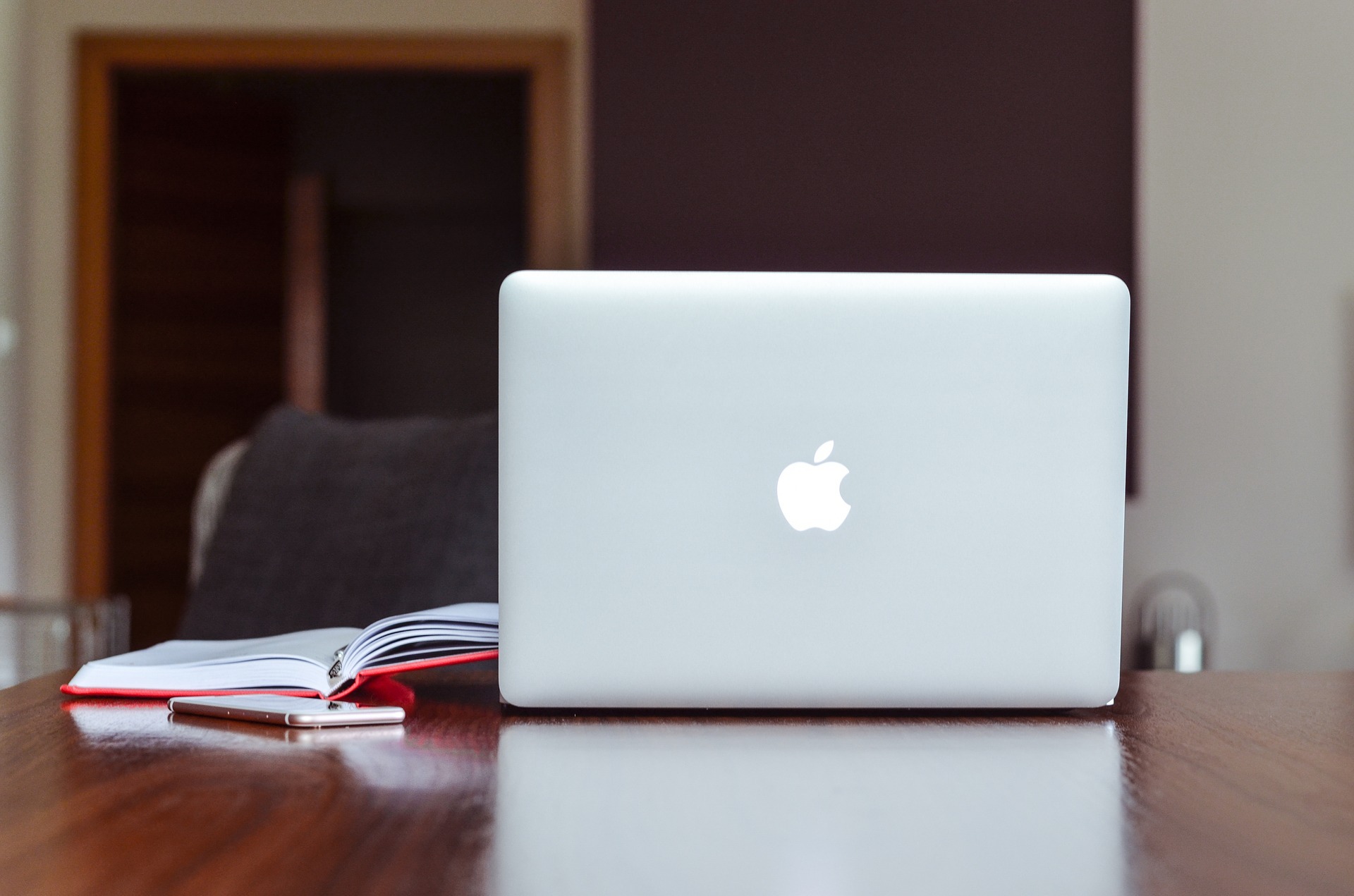 Other Macs to Buy Apart from Macbook Pro
