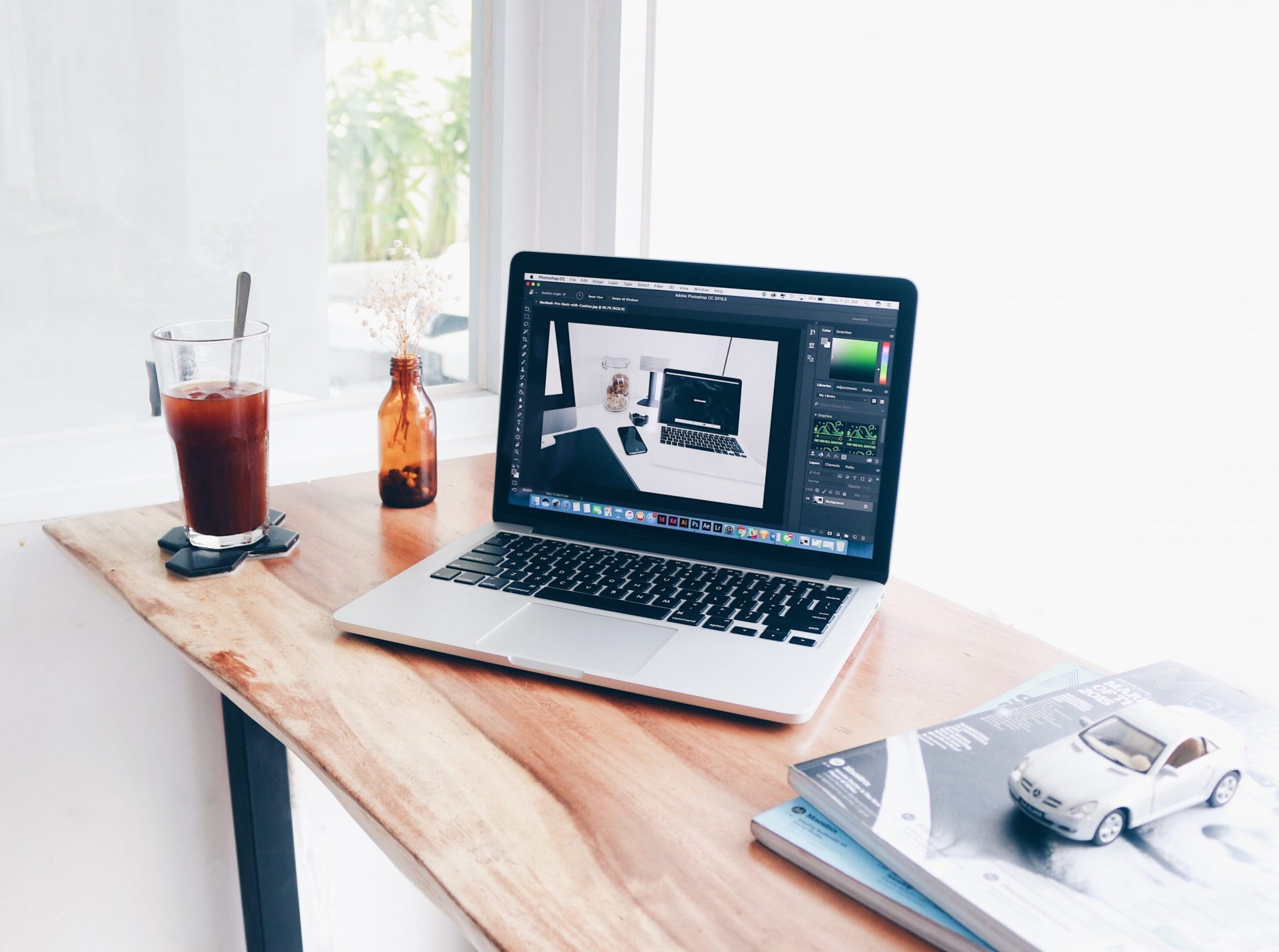 Causes of Macbook Screen Damage