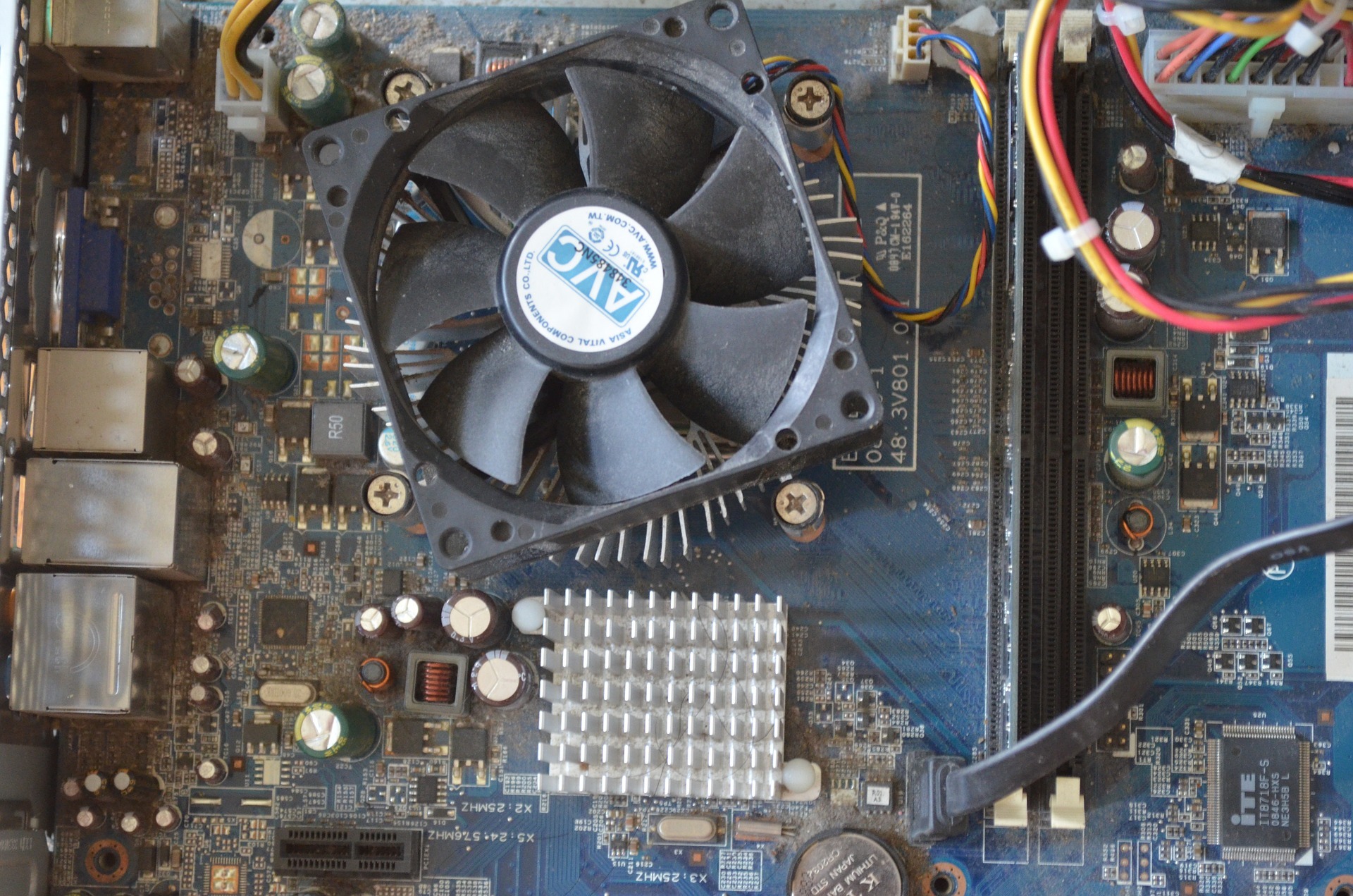 Fan noise? Find out what causes fan noise.