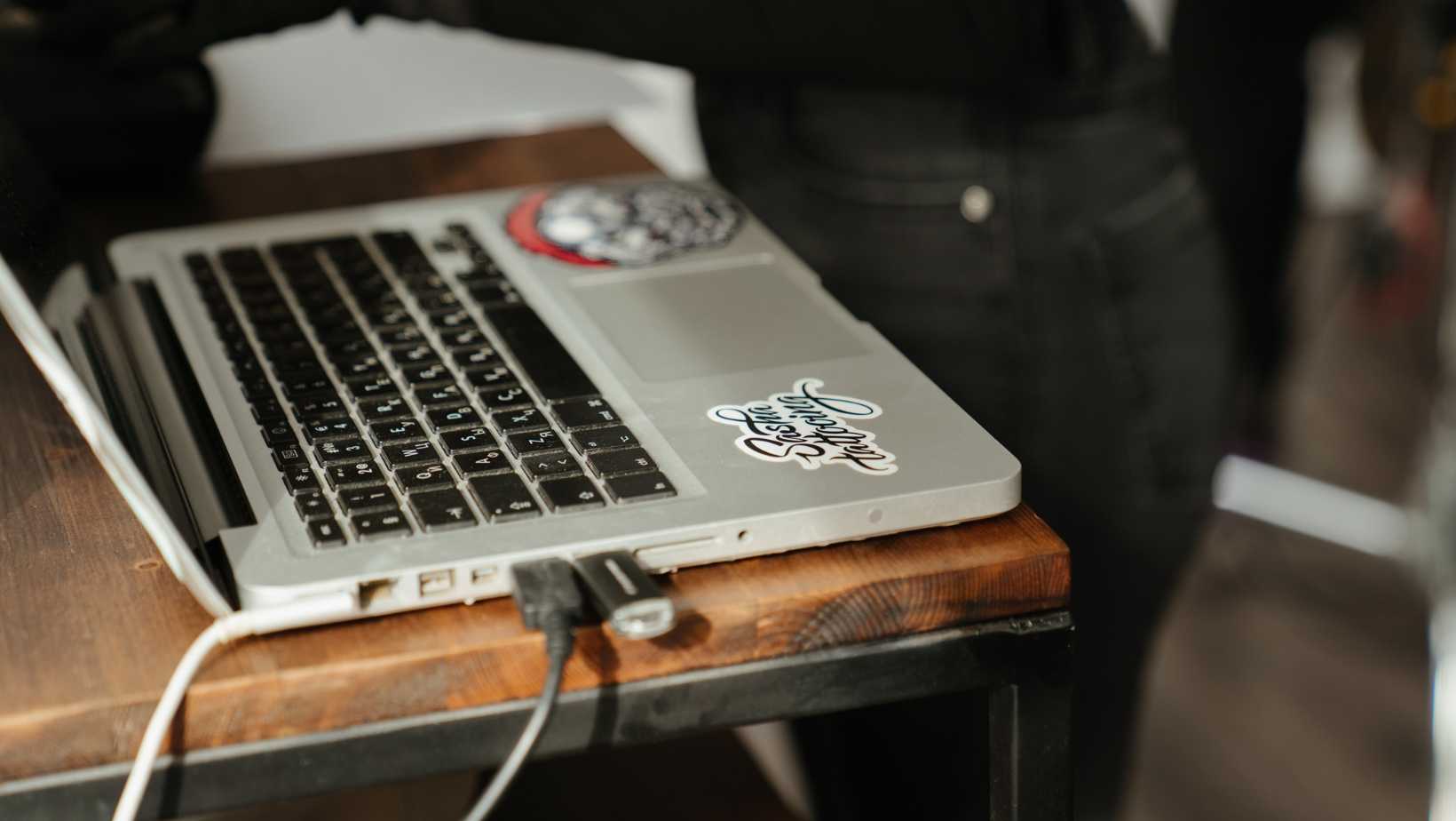 How to Fix MacBook Pro Battery No Charge After SMC Reset
