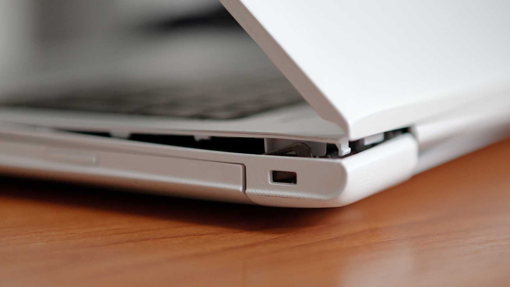 How To Fix Laptop Hinge: Ultimate Laptop Repair Guide Singapore