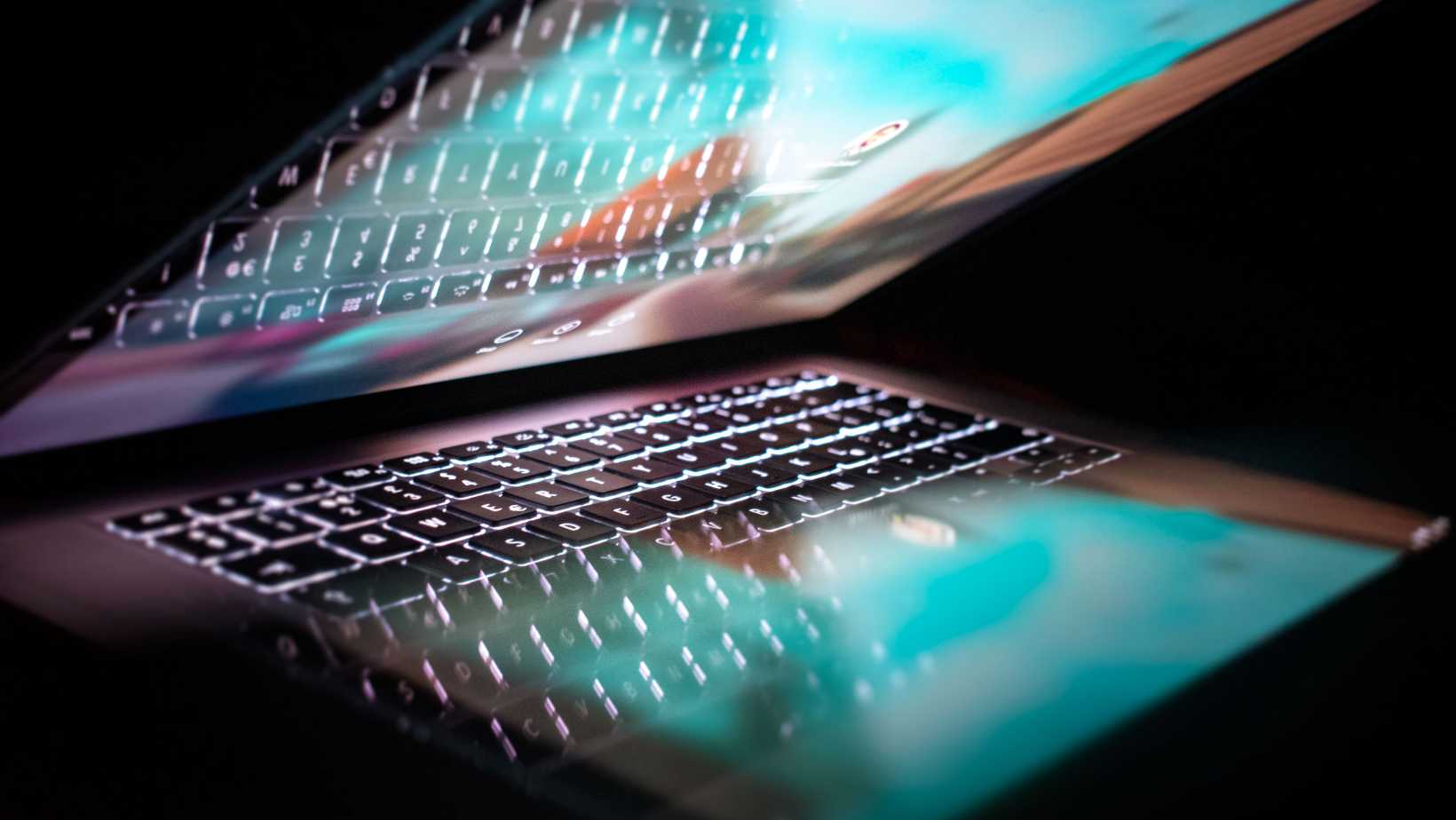 How To Safely Handle A MacBook Pro Swollen Battery Situation