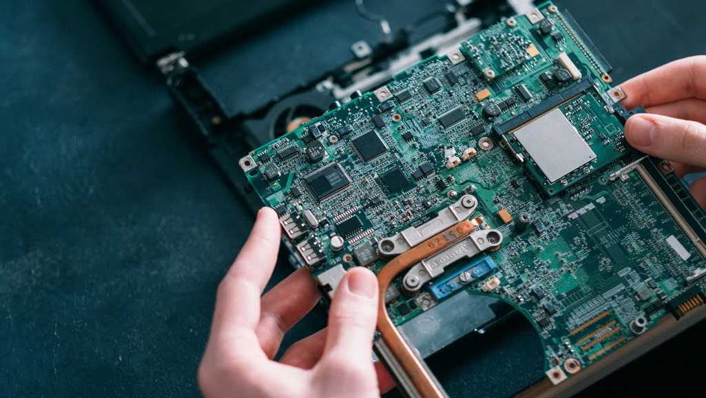 computer motherboard repair